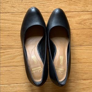 Clarks Women's Arista Abe Dress Pump, size 6